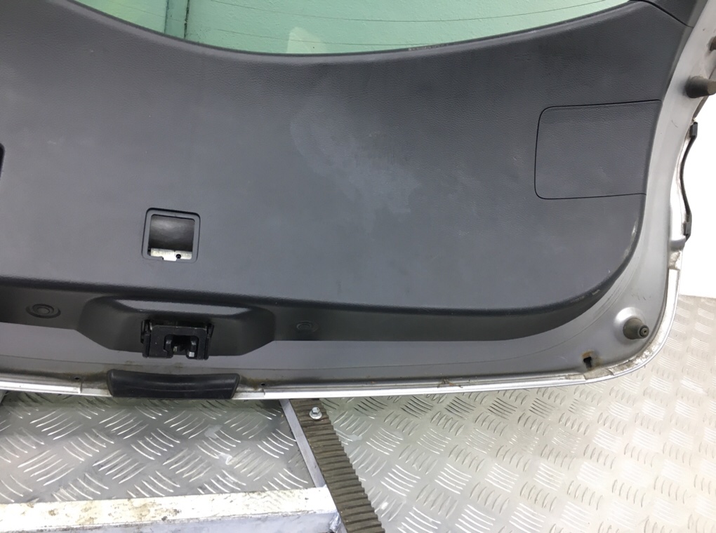 Крышка багажника для Mazda 3, 2010 г. 1.6 i бензин б/у — фото 5