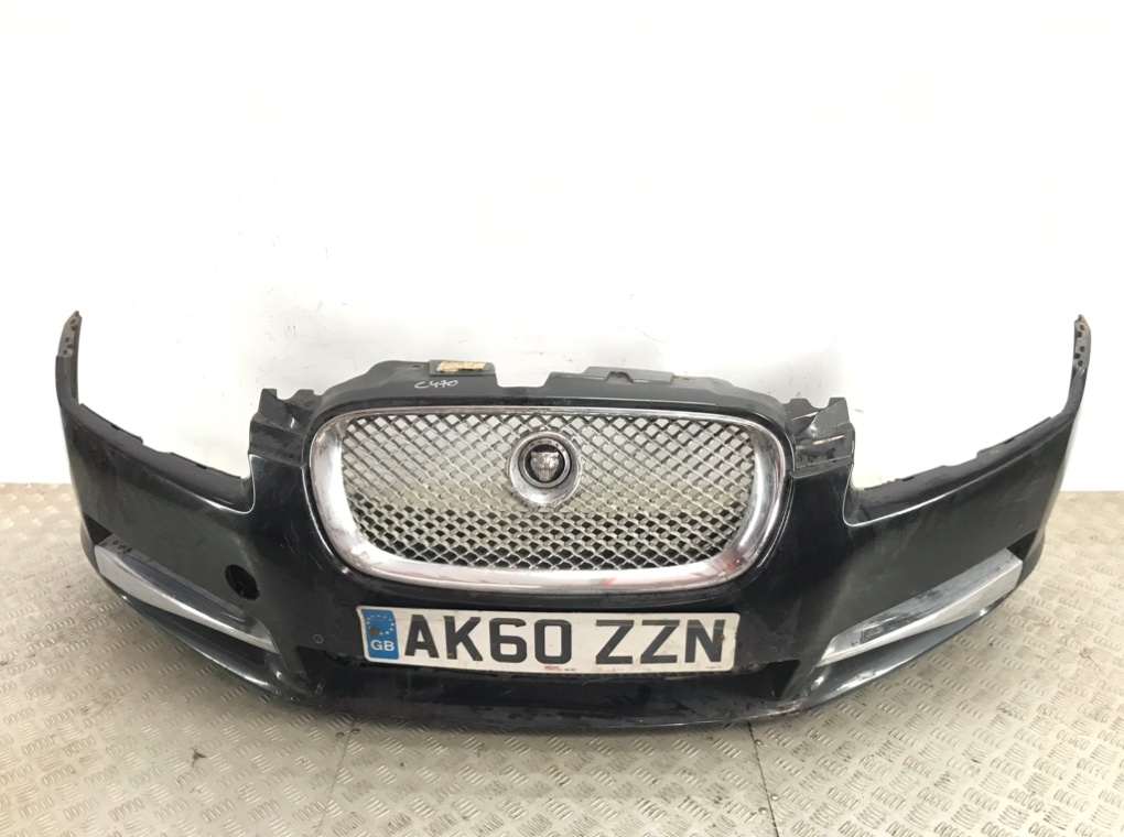 Бампер передний для Jaguar XF, 2010 г. 3.0 TD дизель б/у