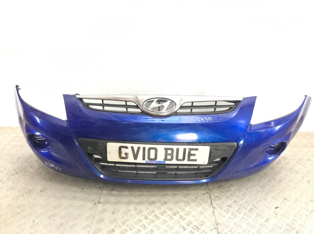 Бампер передний для Hyundai i20, 2010 г. 1.2 i бензин б/у