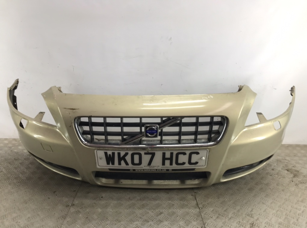 Бампер передний для Volvo C70, 2007 г. 2.4 TD дизель б/у