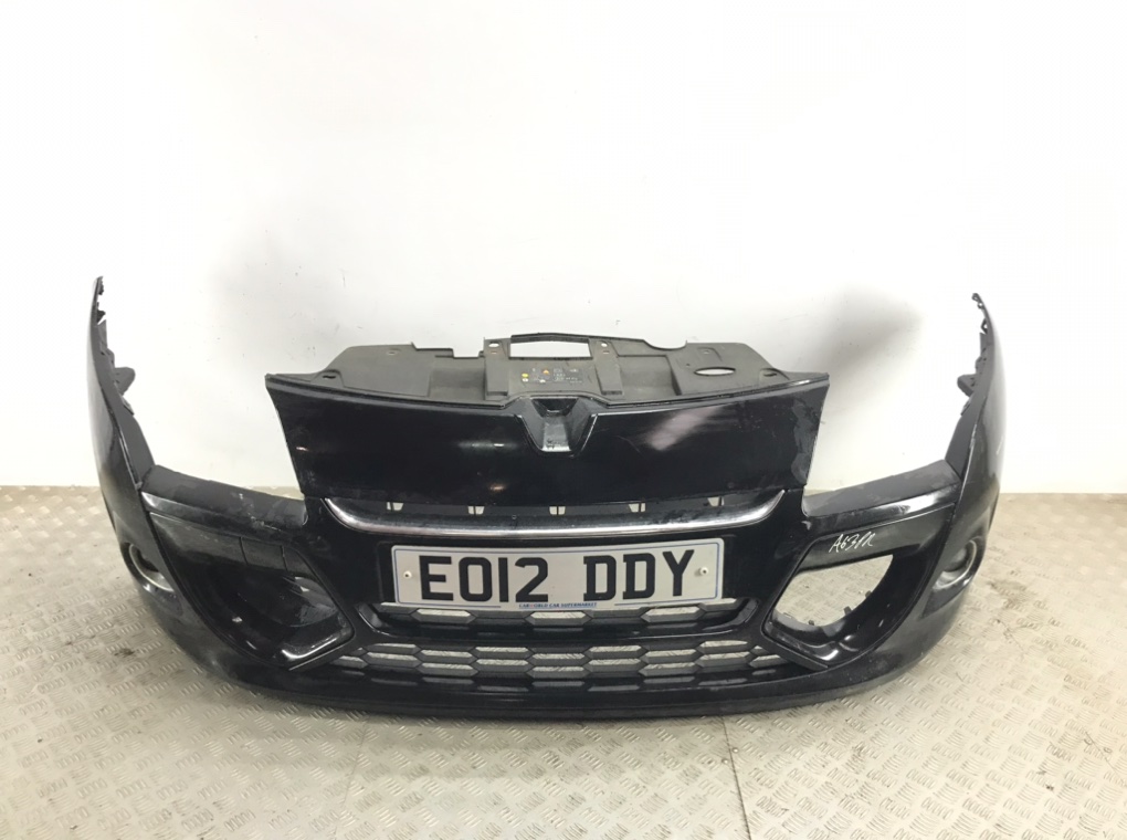 Бампер передний для Renault Megane, 2012 г. 1.5 DCi дизель б/у
