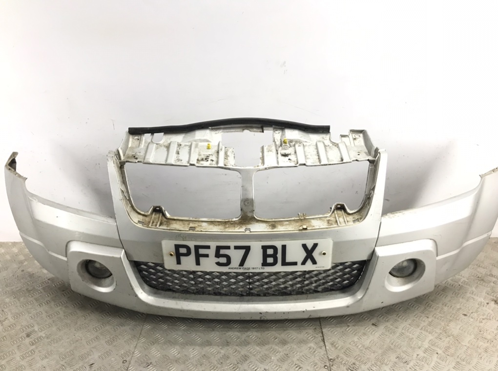 Бампер передний для Suzuki Grand Vitara, 2007 г. 1.9 DDiS дизель б/у