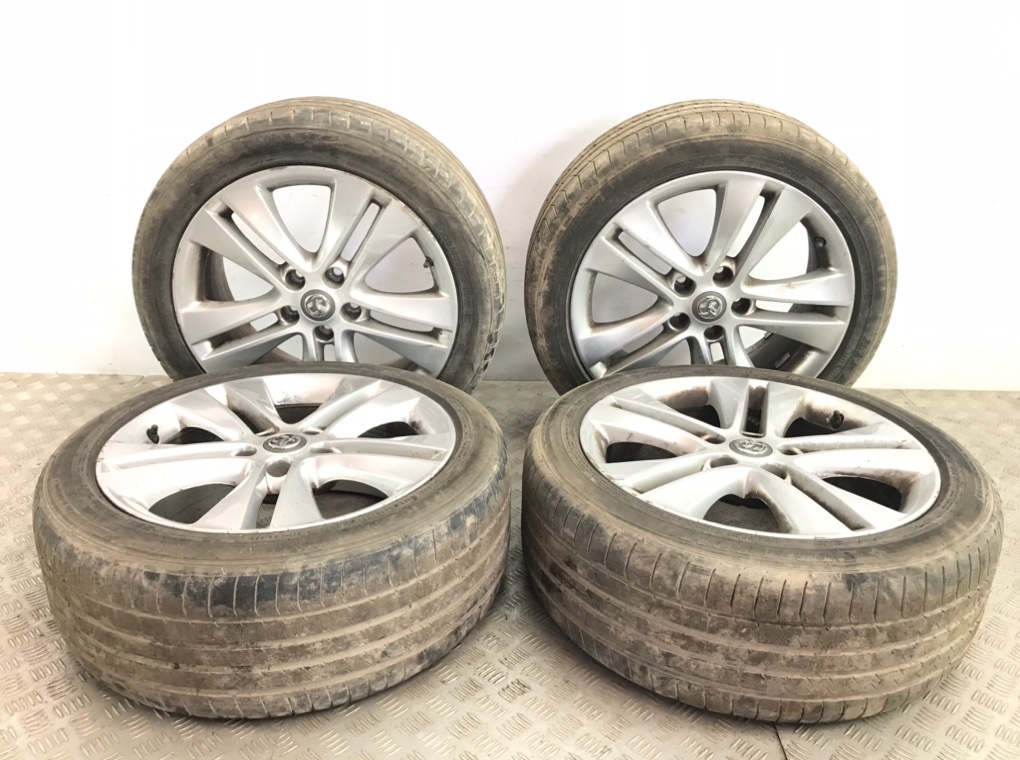 Диски литые R18 для Opel Zafira (8.0Jx18 5x115 ET46 DIA70.2) б/у — 4 шт.