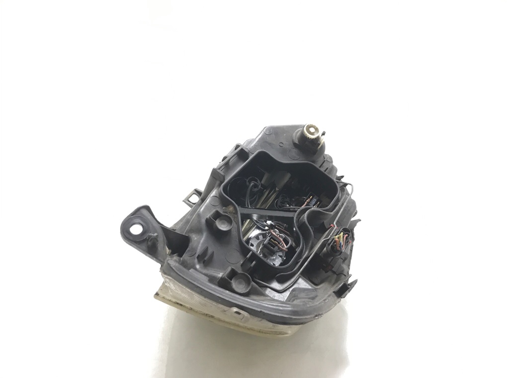 Фара правая для Citroen C3, 2005 г. 1.1 i бензин б/у — фото 6