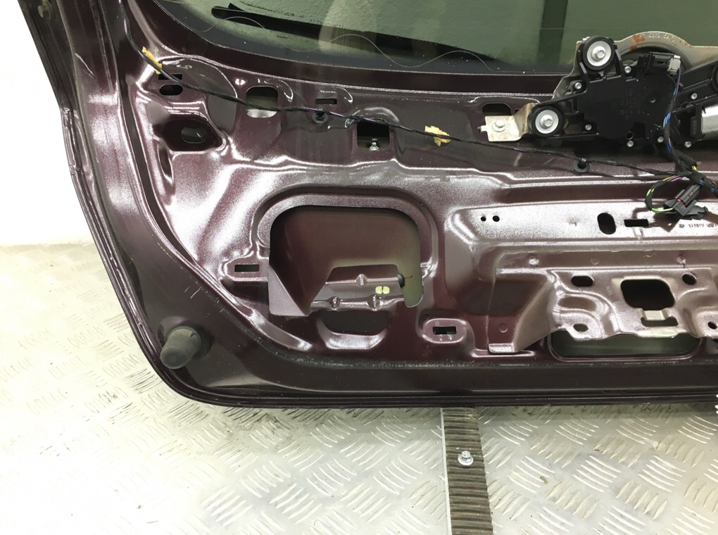 Крышка багажника для Ford Fiesta, 2010 г. 1.6 TDCi дизель б/у — фото 4