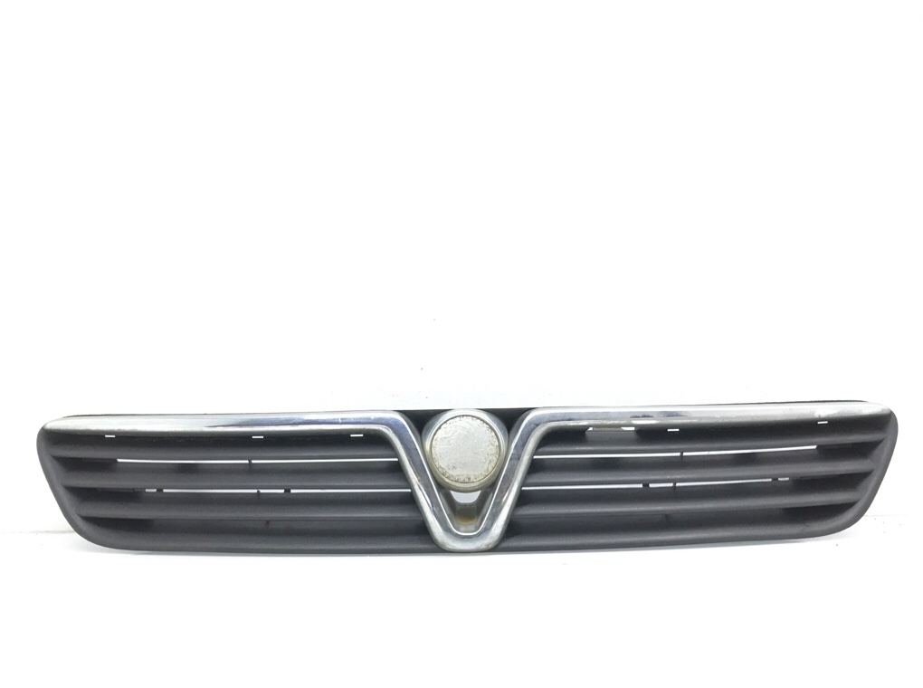 Решетка радиатора для Opel Astra, 1999 г. 1.6 i бензин б/у
