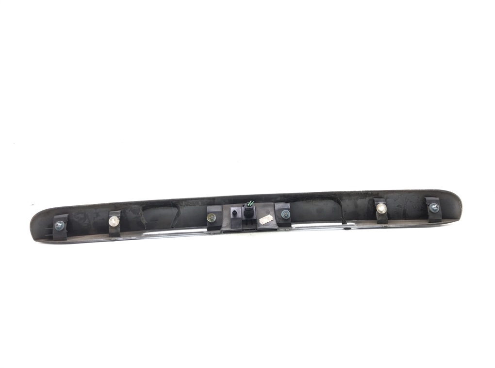 Накладка подсветки номера для Peugeot 207, 2009 г. 1.4 i бензин б/у — фото 3
