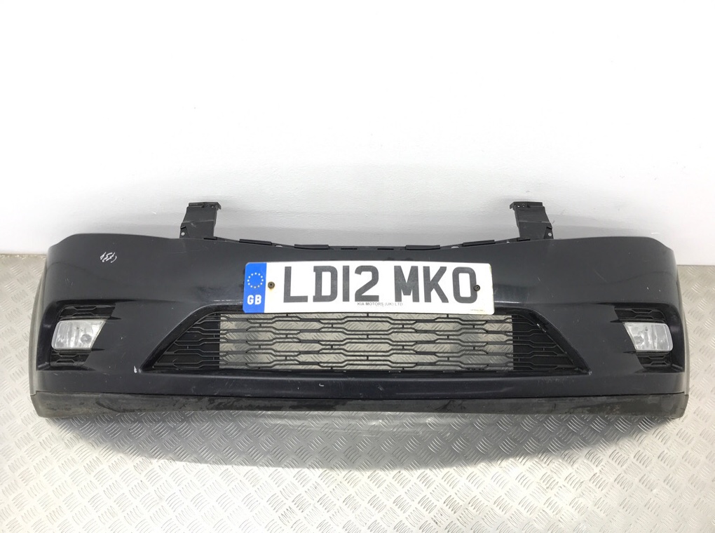Бампер передний для Kia Ceed, 2012 г. 1.6 CRDi дизель б/у