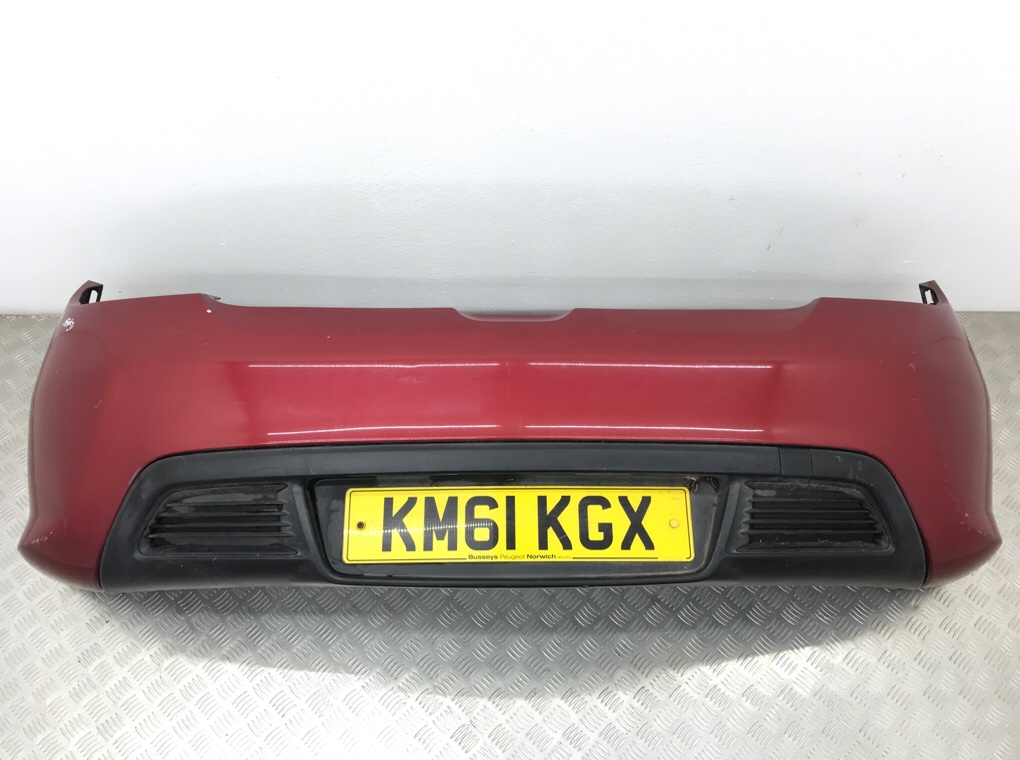 Бампер задний для Peugeot 308, 2011 г. 1.6 HDi дизель б/у
