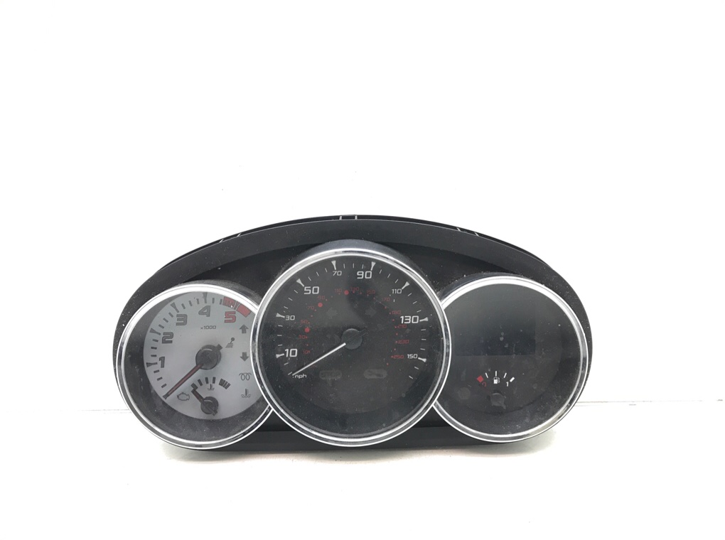 Щиток приборов (приборная панель) для Renault Megane, 2011 г. 2.0 DCI дизель б/у