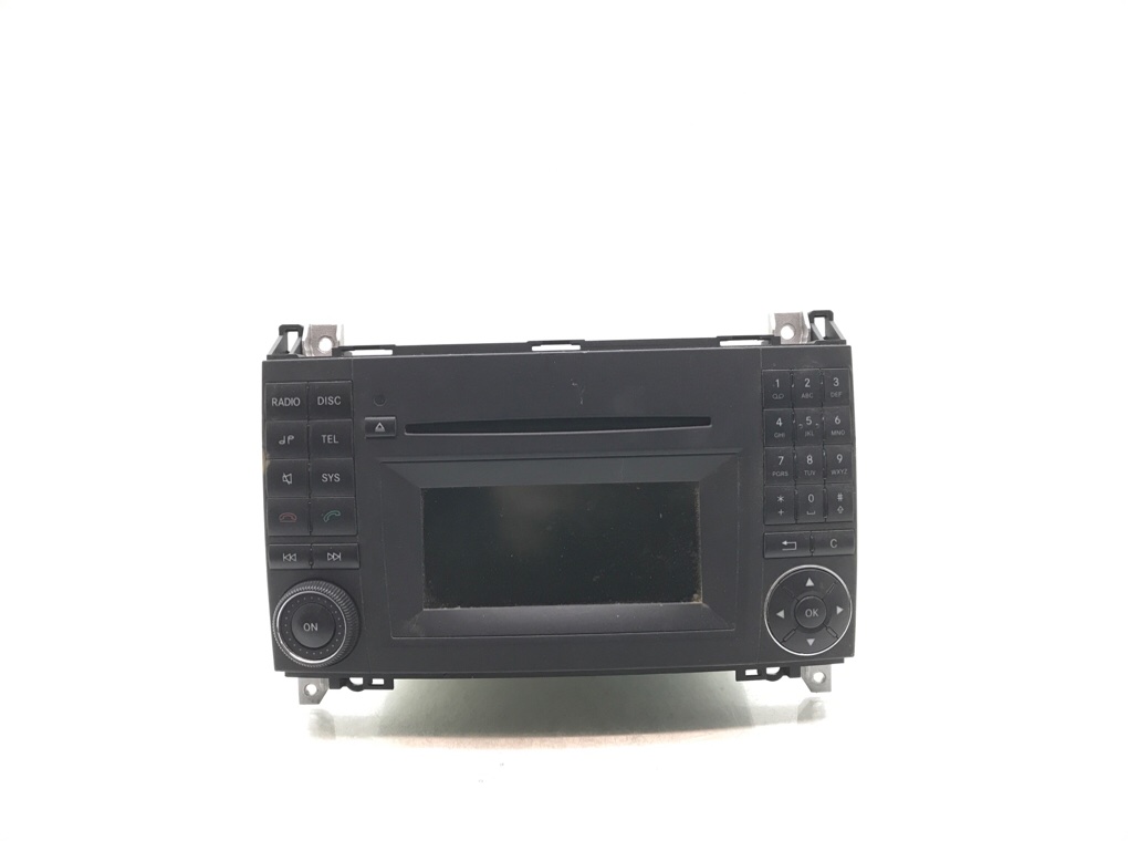 Магнитола для Mercedes A W169, 2012 г. 1.5 i бензин б/у