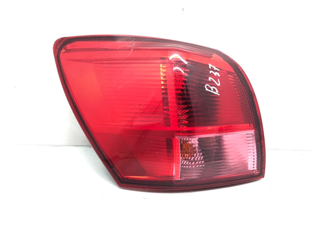 Фонарь задний левый для Nissan Qashqai, 2007 г. 2.0 DCi дизель б/у