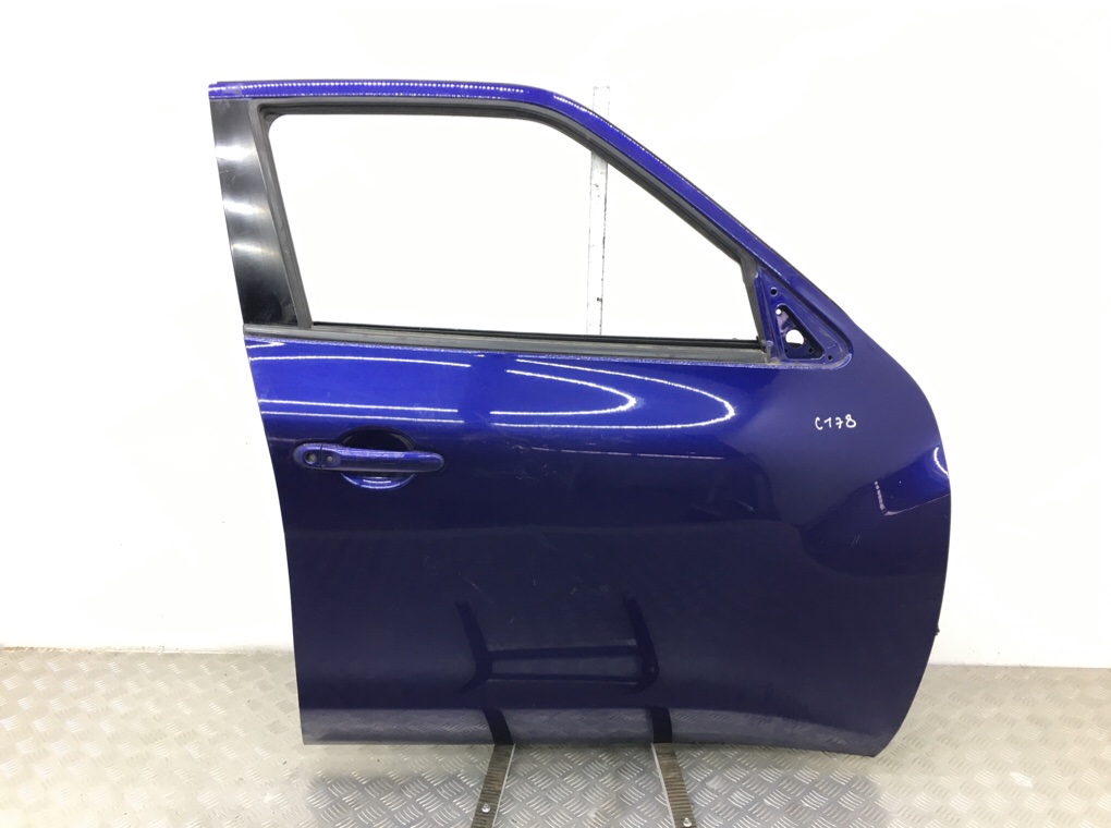 Дверь передняя правая для Nissan Juke, 2015 г. 1.6 i бензин б/у