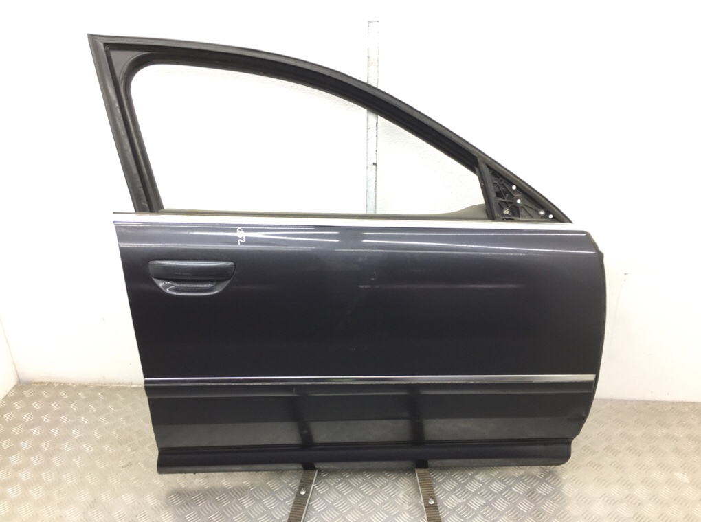 Дверь передняя правая для Audi A8, 2005 г. 3.0 TDi дизель б/у