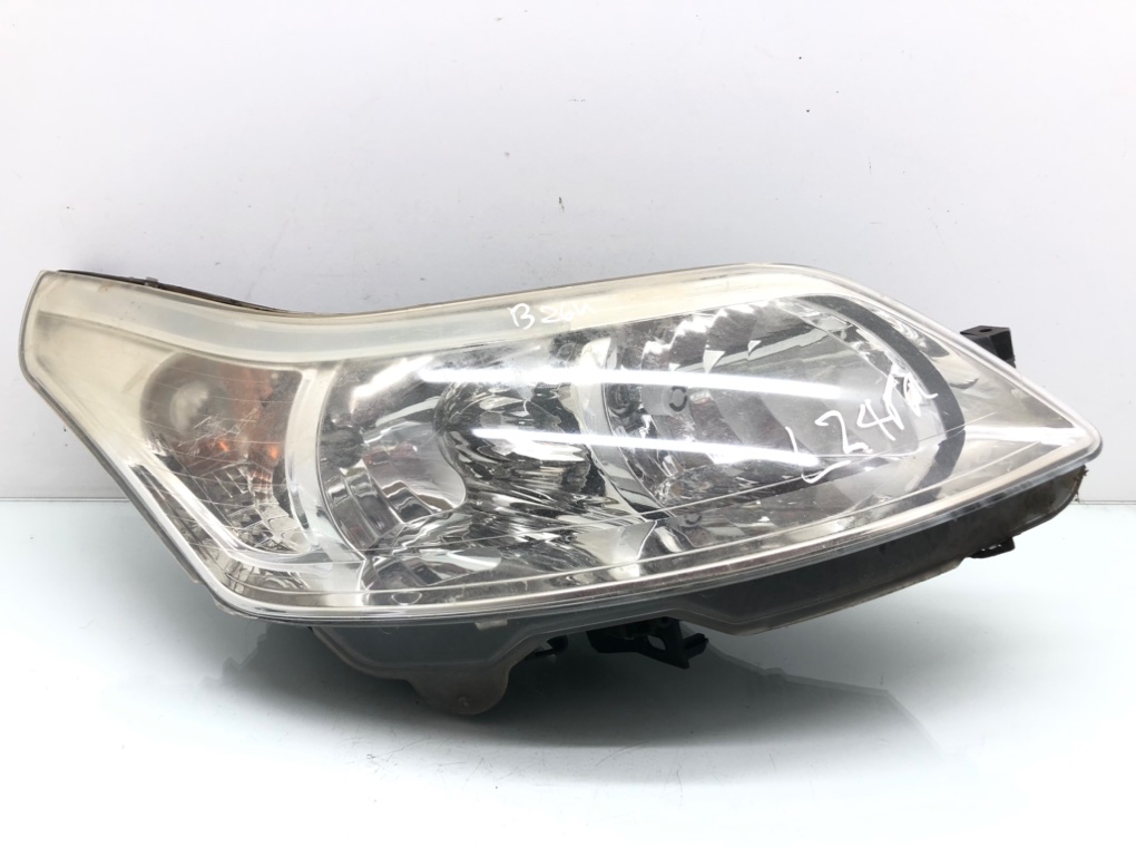 Фара правая для Citroen C4, 2008 г. 1.6 HDi дизель б/у