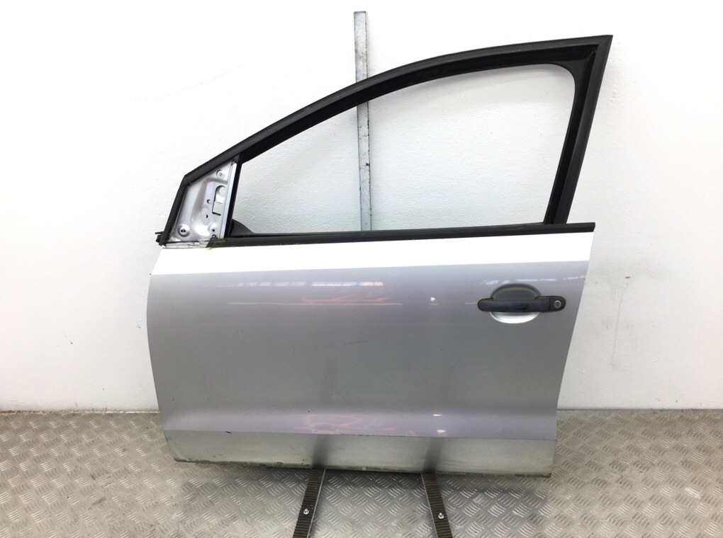 Дверь передняя левая для Volkswagen Polo, 2010 г. 1.2 i бензин б/у