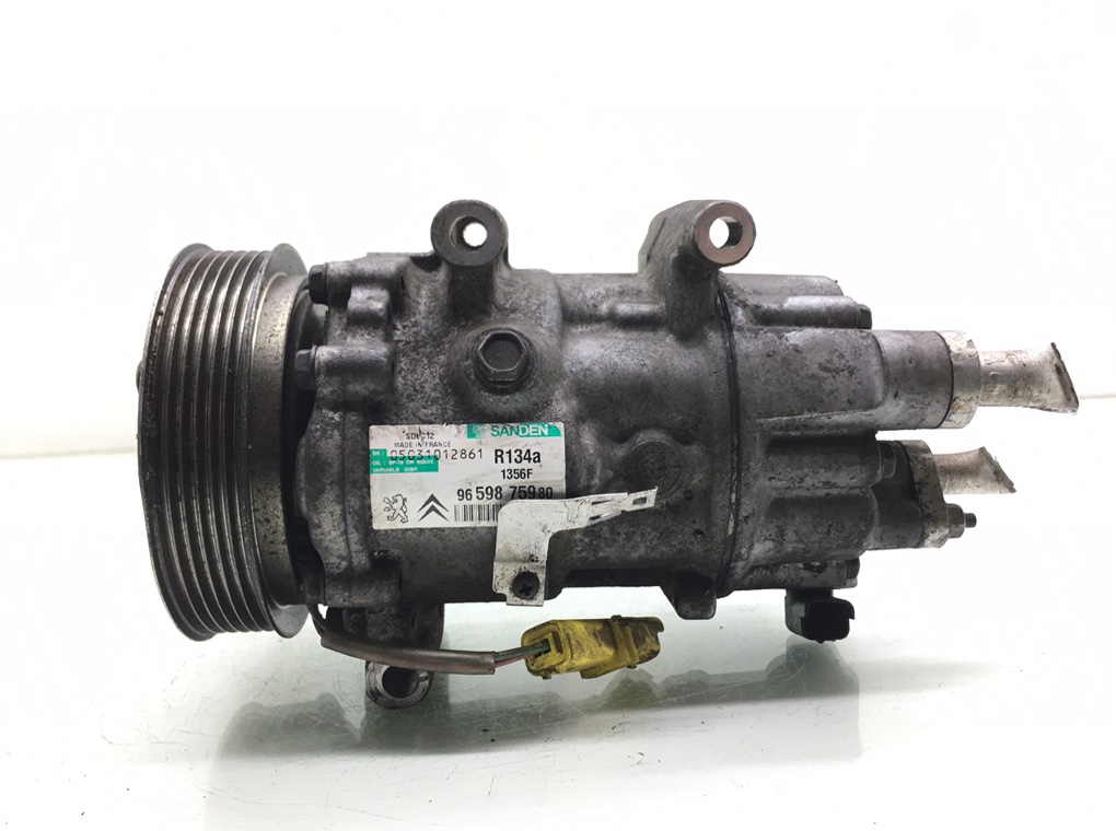 Компрессор кондиционера для Citroen C4, 2009 г. 2.0 HDI дизель б/у — фото 2