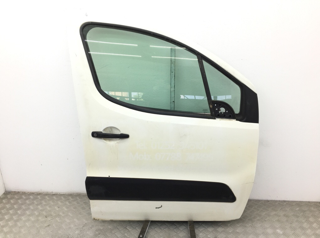 Дверь передняя правая для Citroen Berlingo, 2012 г. 1.6 HDi дизель б/у