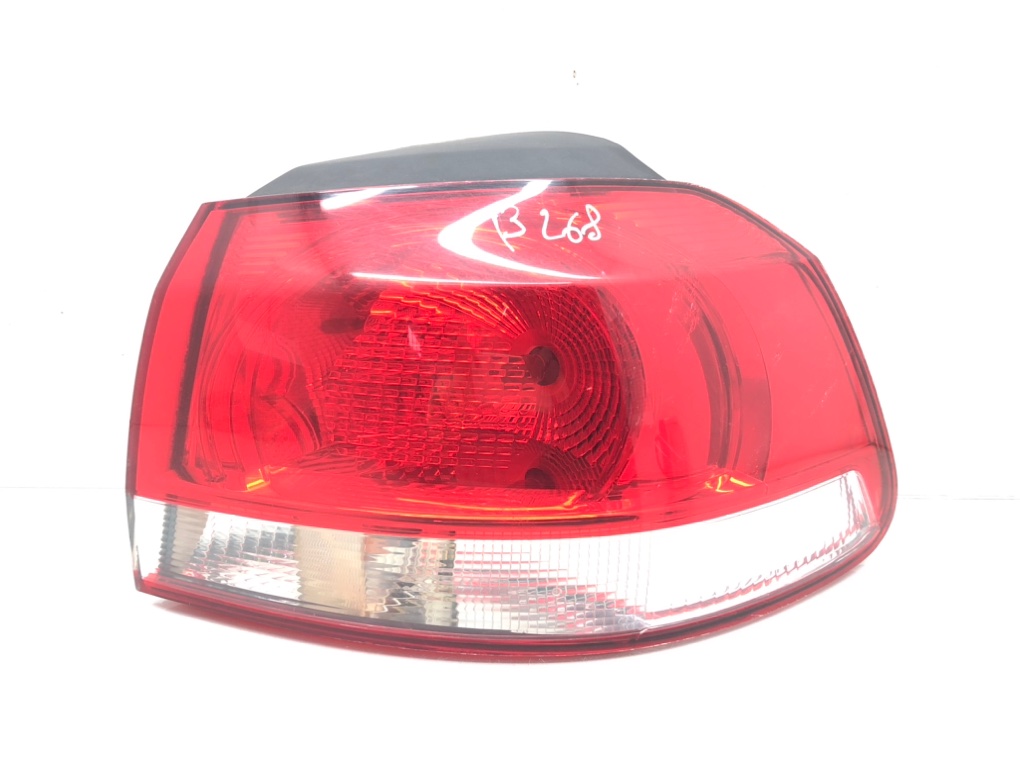 Фонарь задний правый для Volkswagen Golf, 2009 г. 2.0 TDi дизель б/у