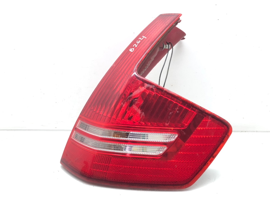Фонарь задний правый для Citroen C4, 2008 г. 1.6 HDi дизель б/у