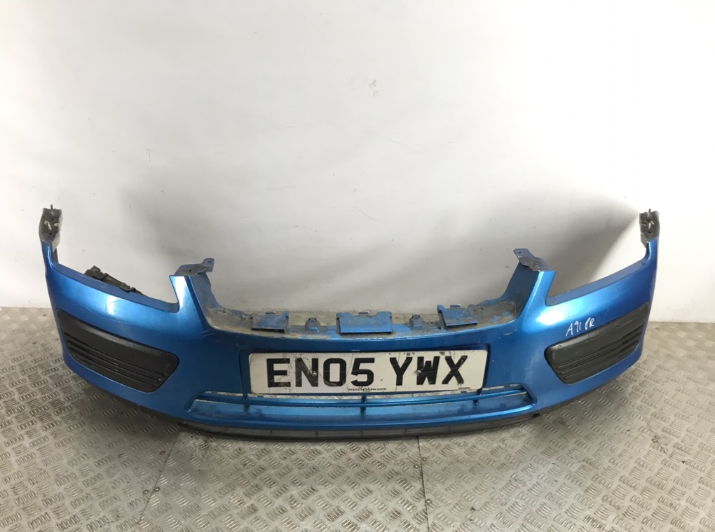Бампер передний для Ford Focus, 2005 г. 1.6 TDCi дизель б/у