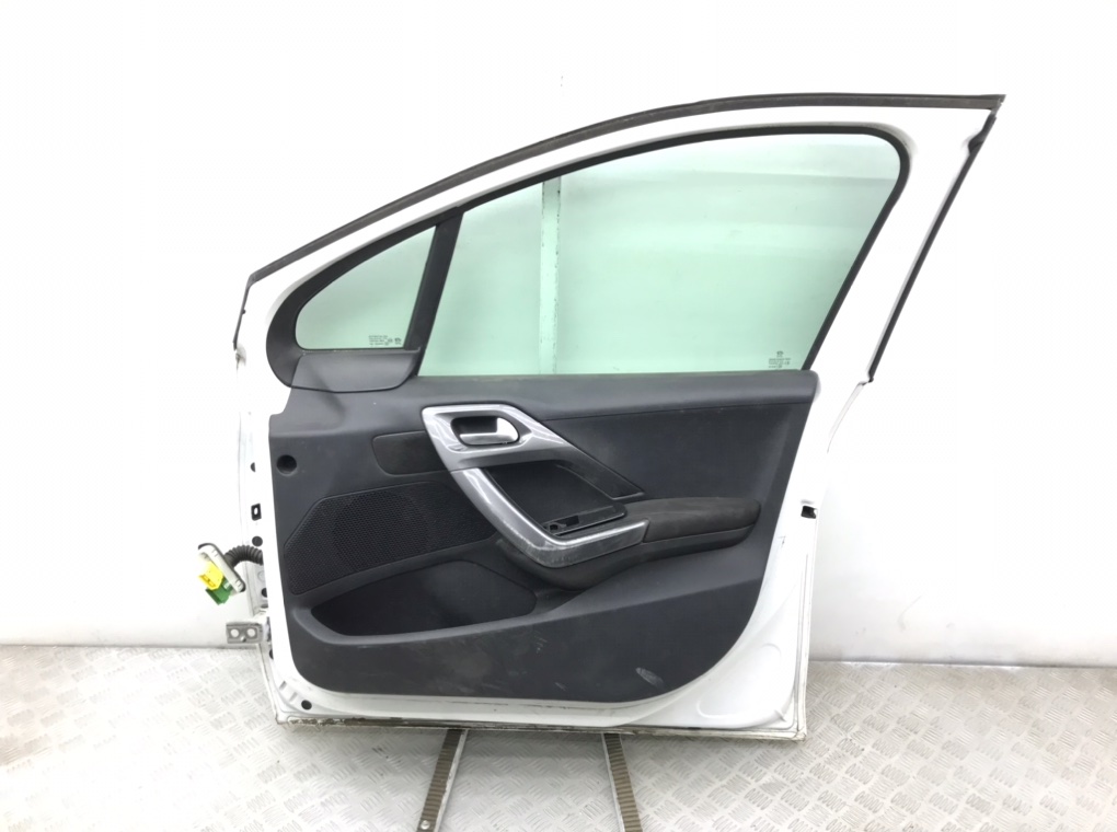 Дверь передняя правая для Peugeot 2008, 2017 г. 1.2 i бензин б/у — фото 2
