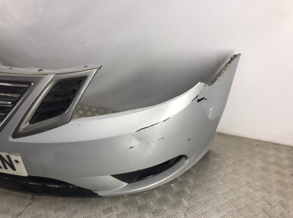 Бампер передний для Saab 9-3, 2008 г. 1.9 CDTi дизель б/у — фото 2