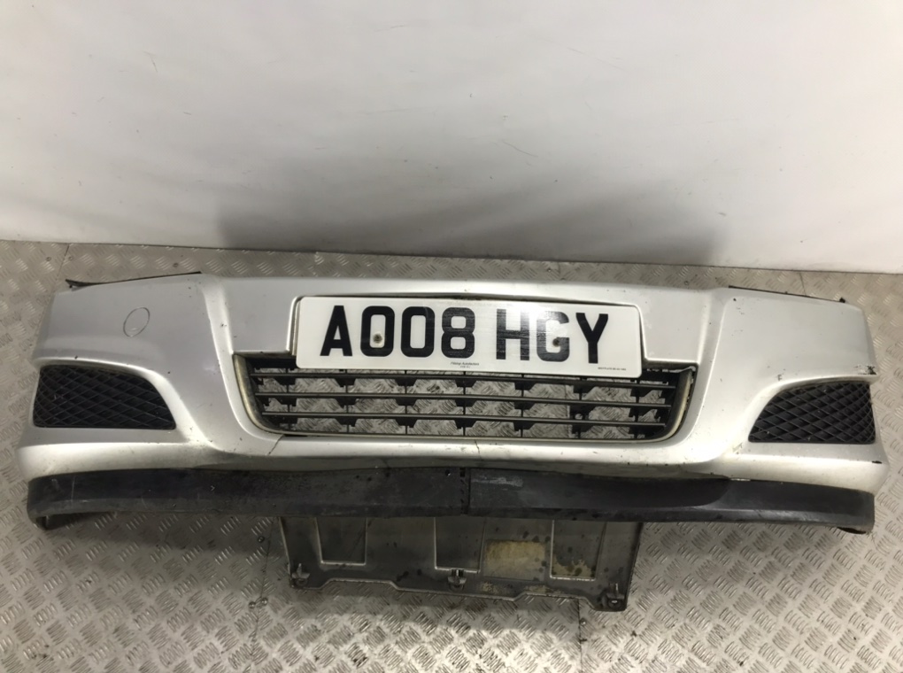Бампер передний для Opel Astra, 2008 г. 1.7 CDTi дизель б/у