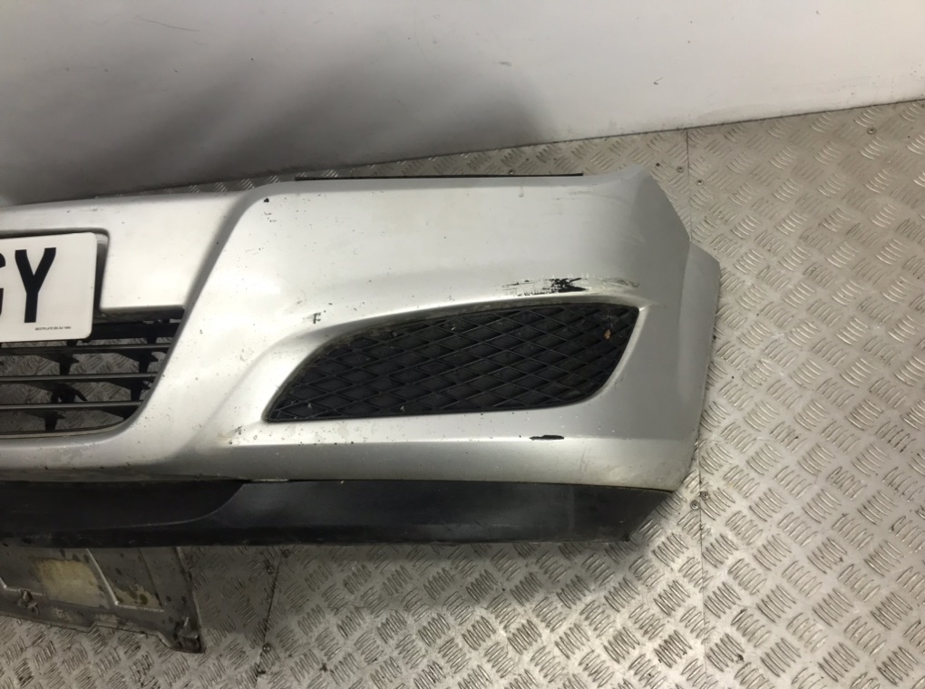Бампер передний для Opel Astra, 2008 г. 1.7 CDTi дизель б/у — фото 4