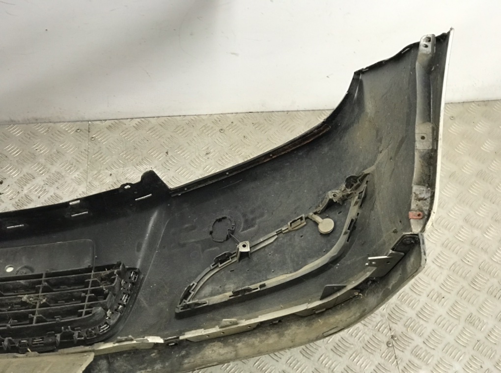 Бампер передний для Opel Astra, 2008 г. 1.7 CDTi дизель б/у — фото 8