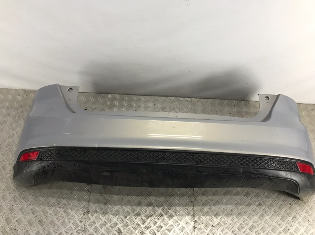 Бампер задний для Ford Focus, 2012 г. 1.6 i бензин б/у