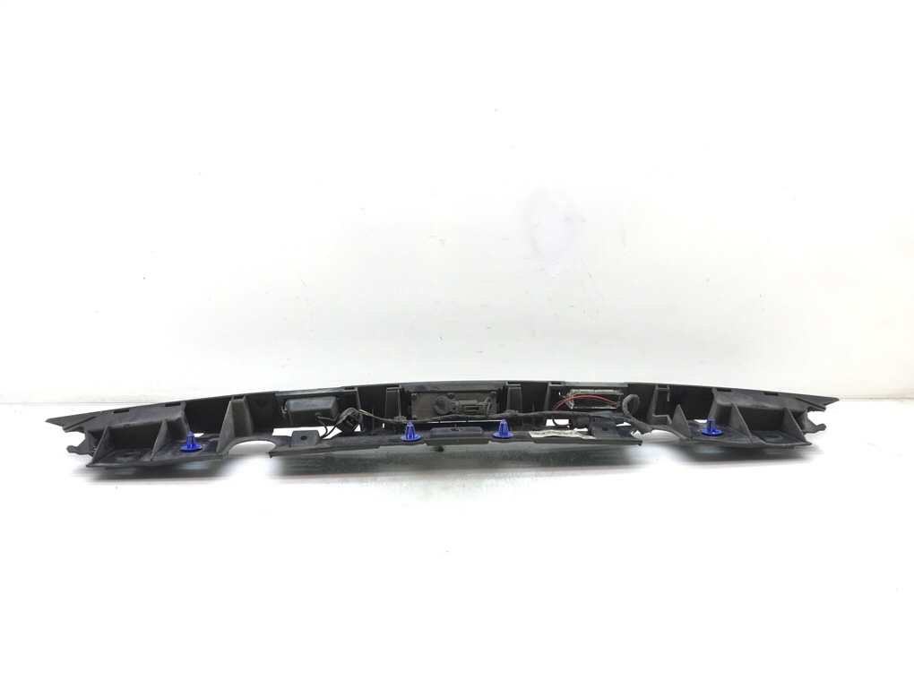 Накладка подсветки номера для Ford Mondeo, 2013 г. 2.0 TDCI дизель б/у — фото 3