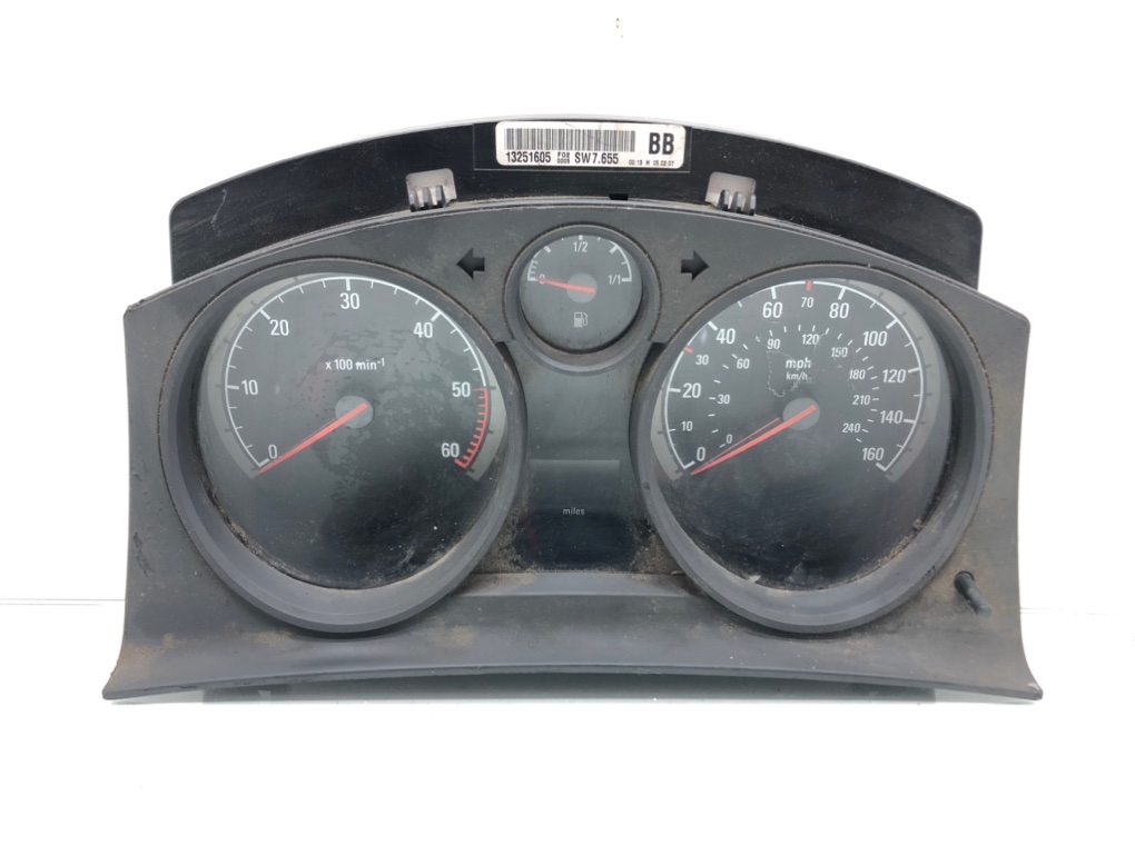 Щиток приборов (приборная панель) для Opel Astra, 2007 г. 1.3 CDTi дизель б/у