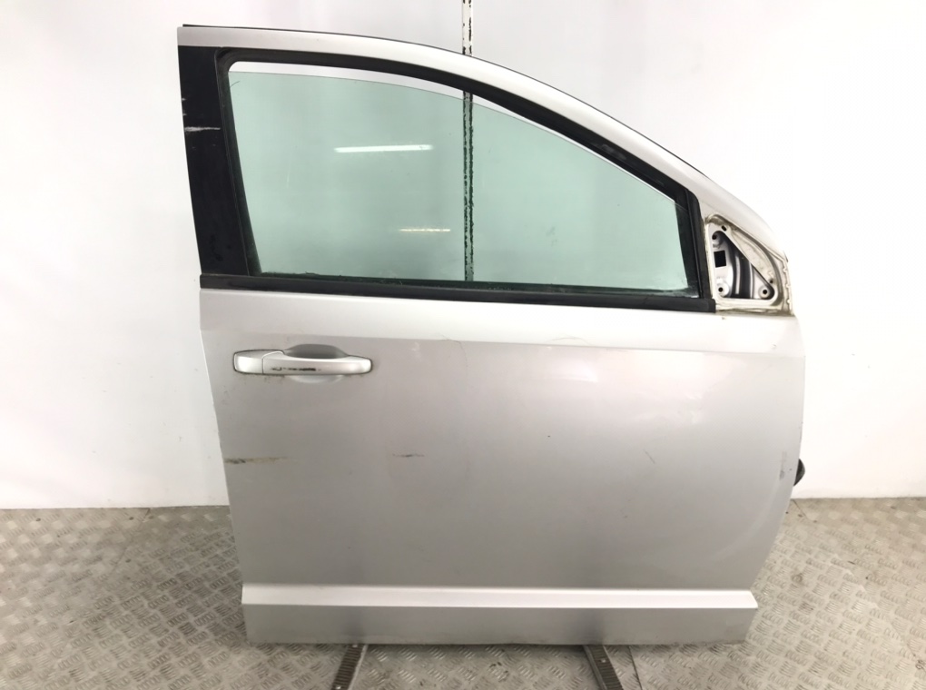 Дверь передняя правая для Dodge Journey, 2009 г. 2.0 D дизель б/у