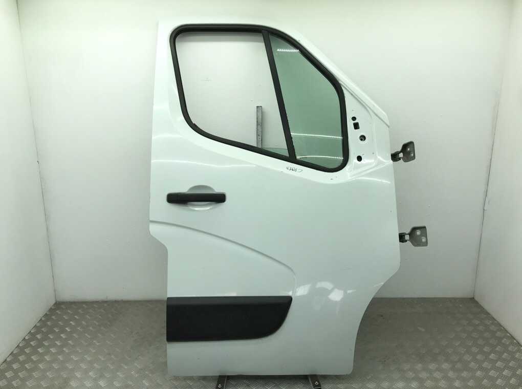 Дверь передняя правая для Renault Master, 2016 г. 2.3 DCI дизель б/у