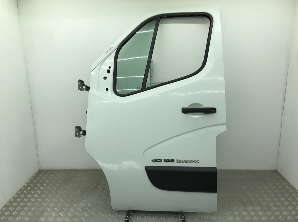 Дверь передняя левая для Renault Master, 2016 г. 2.3 DCI дизель б/у