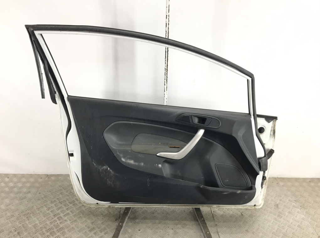 Дверь передняя левая для Ford Fiesta, 2011 г. 1.6 TDCi дизель б/у — фото 4