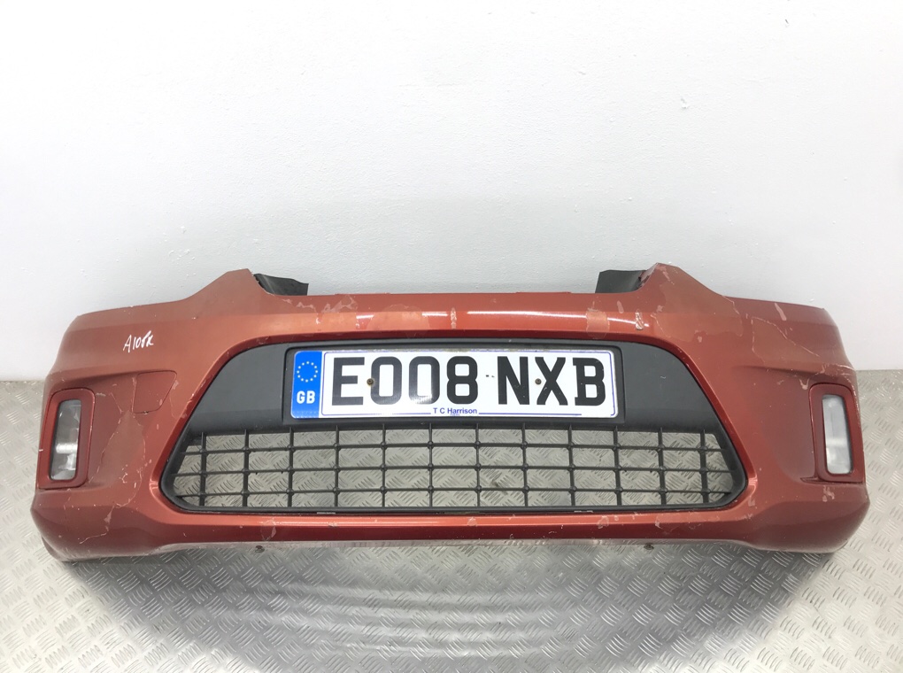 Бампер передний для Ford C-Max, 2008 г. 1.6 TDCi дизель б/у