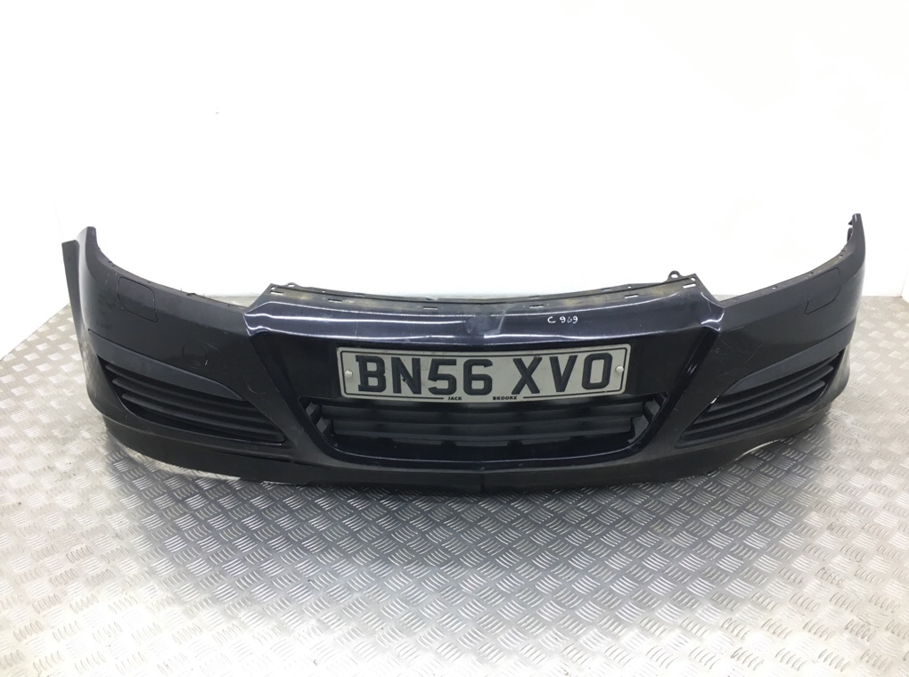 Бампер передний для Opel Astra, 2006 г. 1.4 i бензин б/у