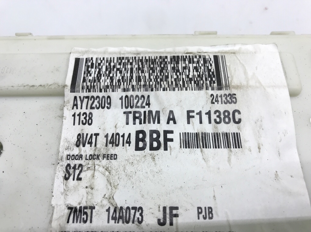Блок предохранителей для Ford Kuga, 2010 г. 2.0 TDCi дизель б/у — фото 5