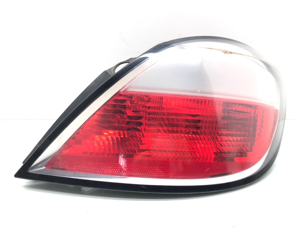 Фонарь задний правый для Opel Astra, 2007 г. 1.3 CDTi дизель б/у