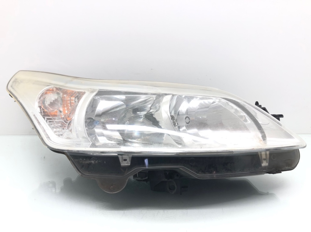 Фара правая для Citroen C4, 2009 г. 1.6 HDi дизель б/у