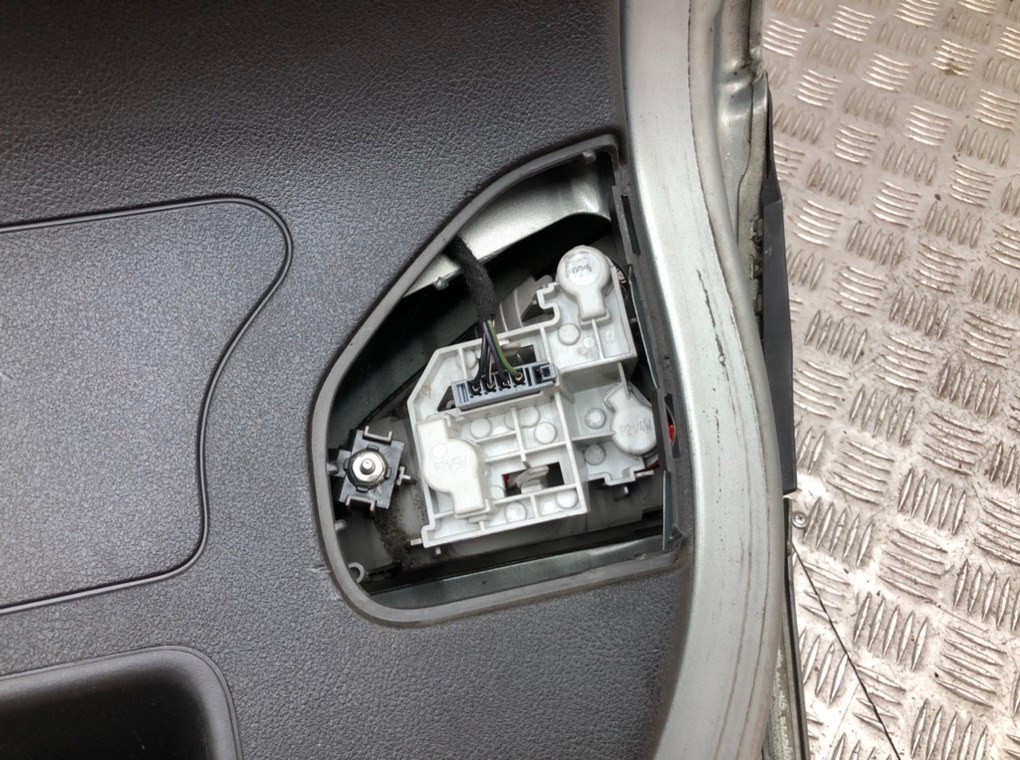 Крышка багажника для Ford Mondeo, 2010 г. 2.0 TDCi дизель б/у — фото 7