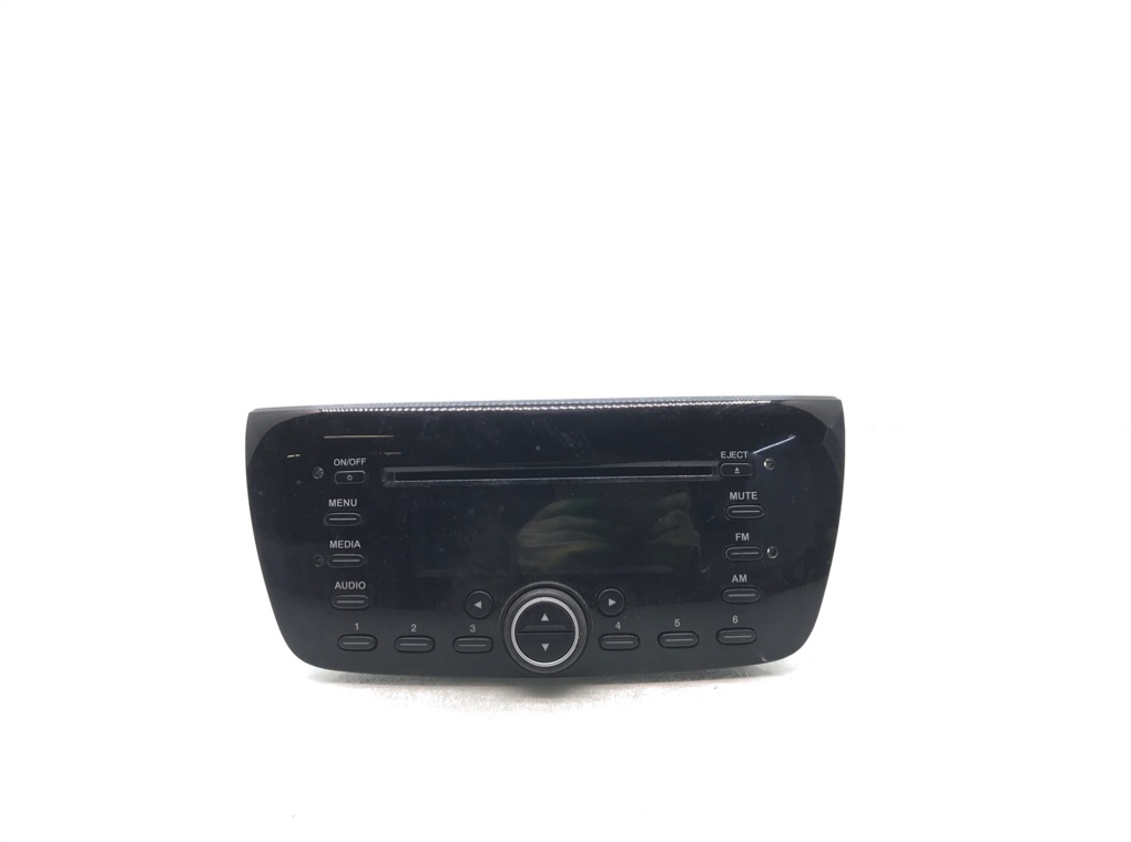 Магнитола для Fiat Doblo, 2013 г. 1.3 JTD дизель б/у