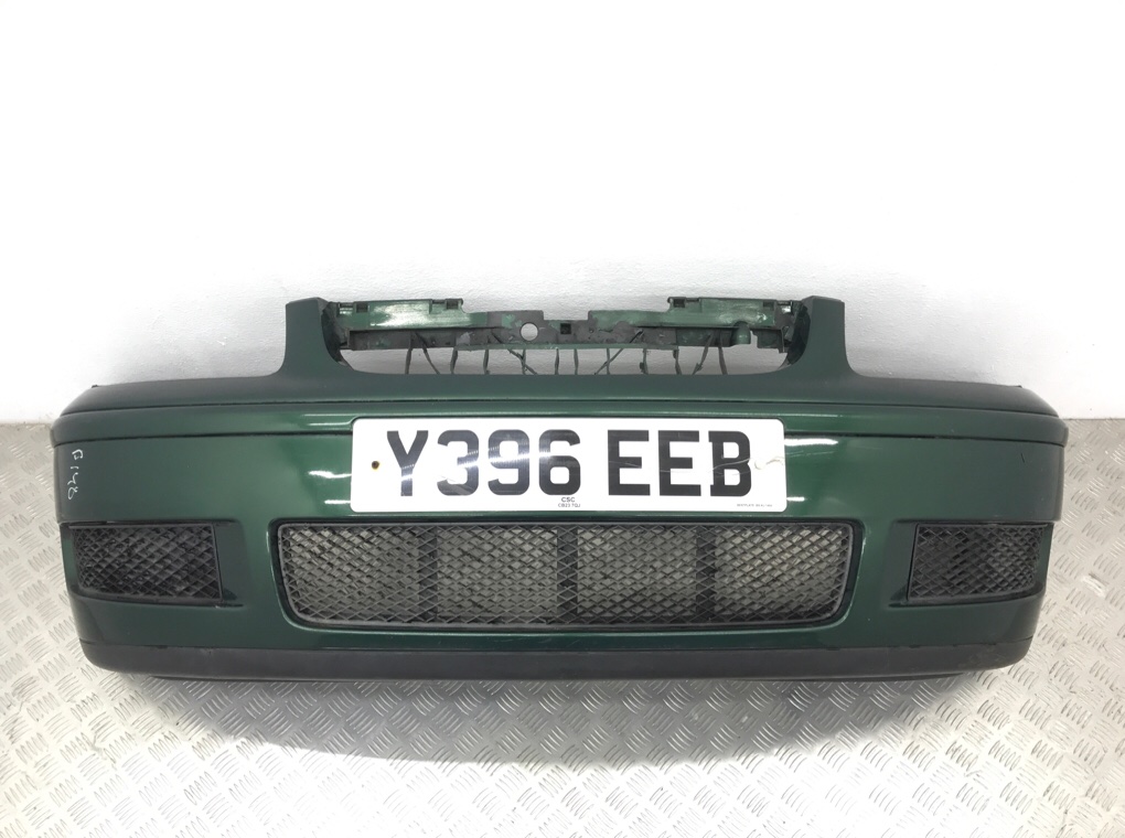 Бампер передний для Volkswagen Polo, 2001 г. 1.0 i бензин б/у