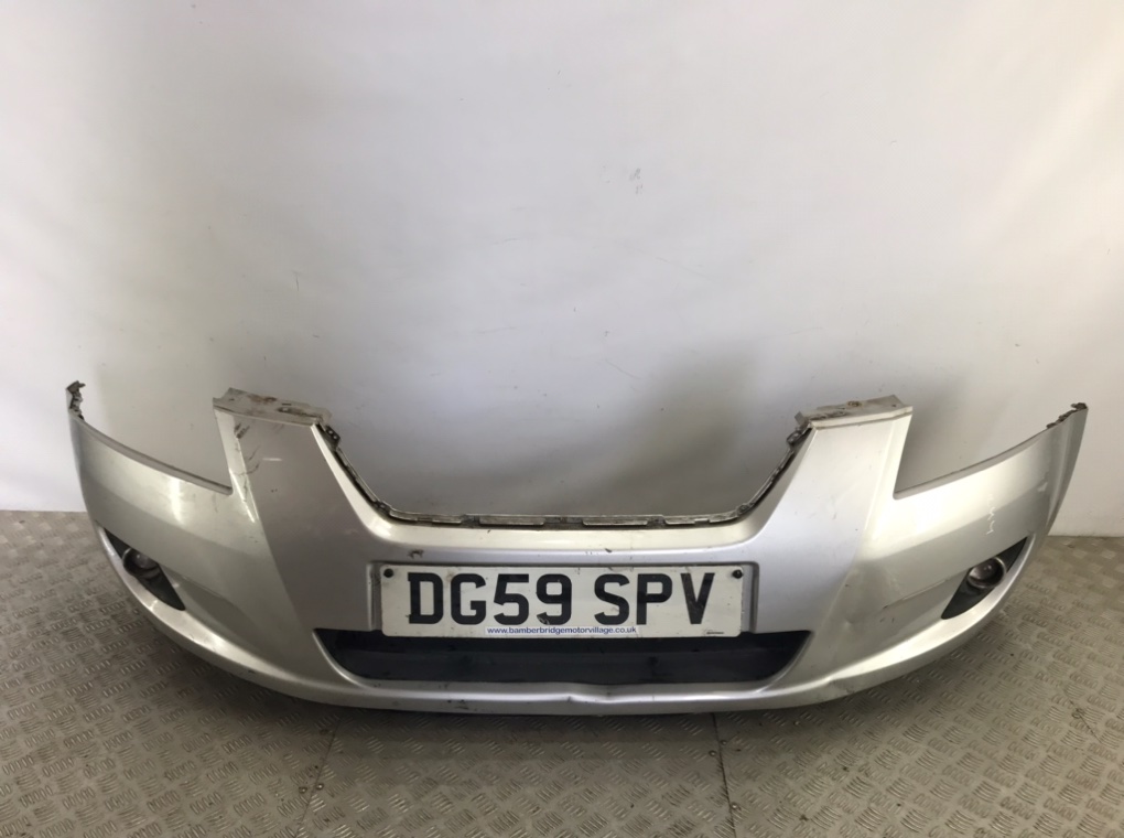 Бампер передний для Kia Ceed, 2009 г. 1.6 CRDi дизель б/у