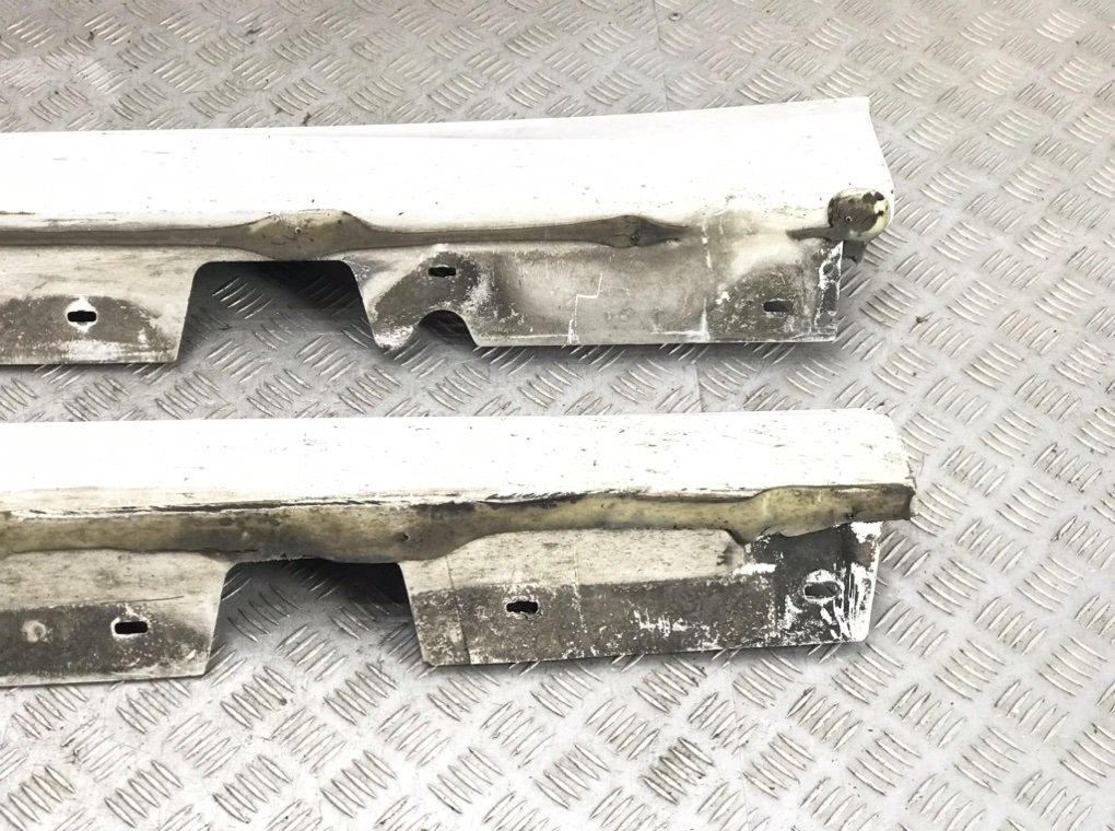 Накладка на порог для BMW 3 E90/E91/E92/E93, 2010 г. 2.0 i бензин б/у — фото 2
