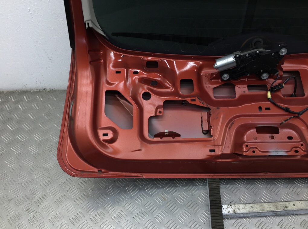 Крышка багажника для Ford Focus, 2009 г. 1.6 TDCi дизель б/у — фото 4