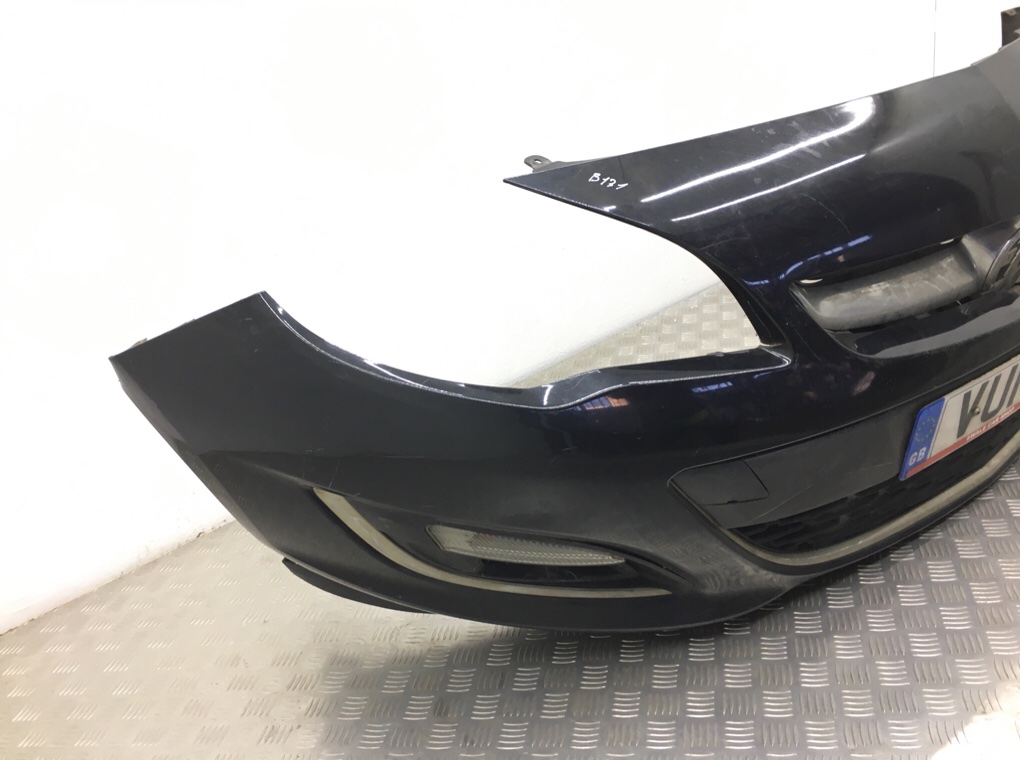 Бампер передний для Opel Astra, 2014 г. 1.4 Ti бензин б/у — фото 3