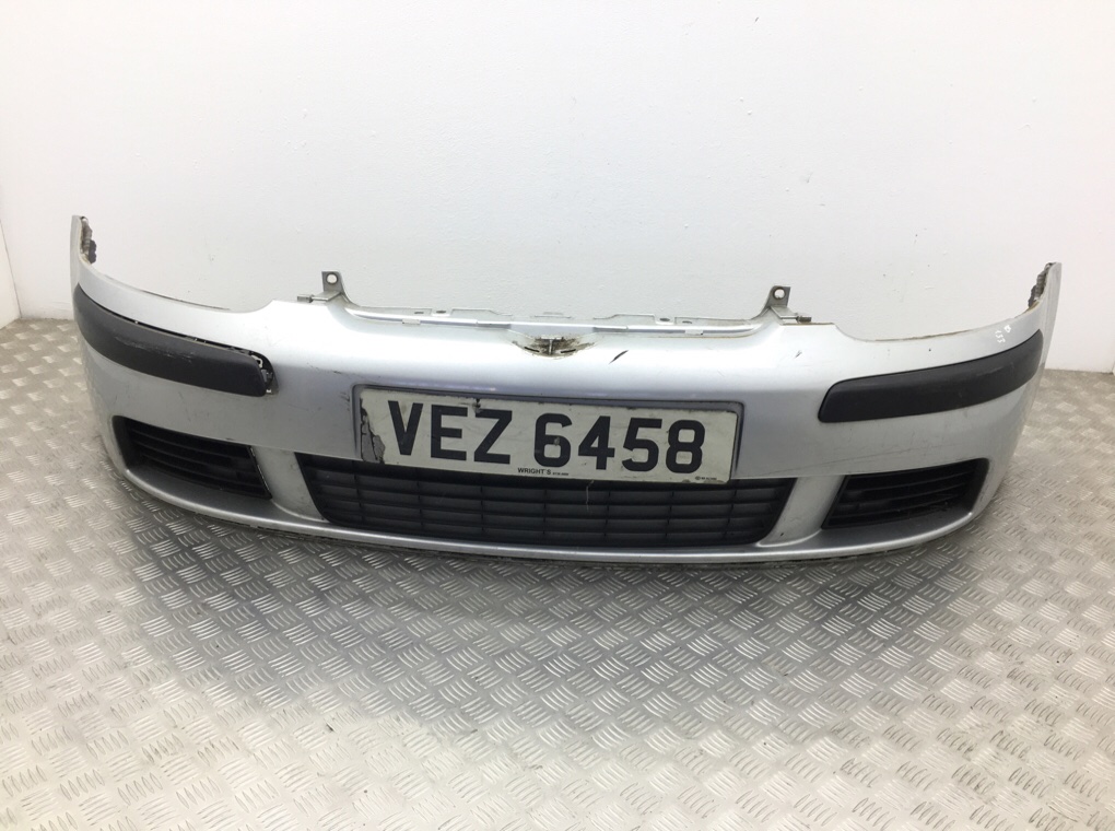 Бампер передний для Volkswagen Golf, 2008 г. 1.9 TDi дизель б/у